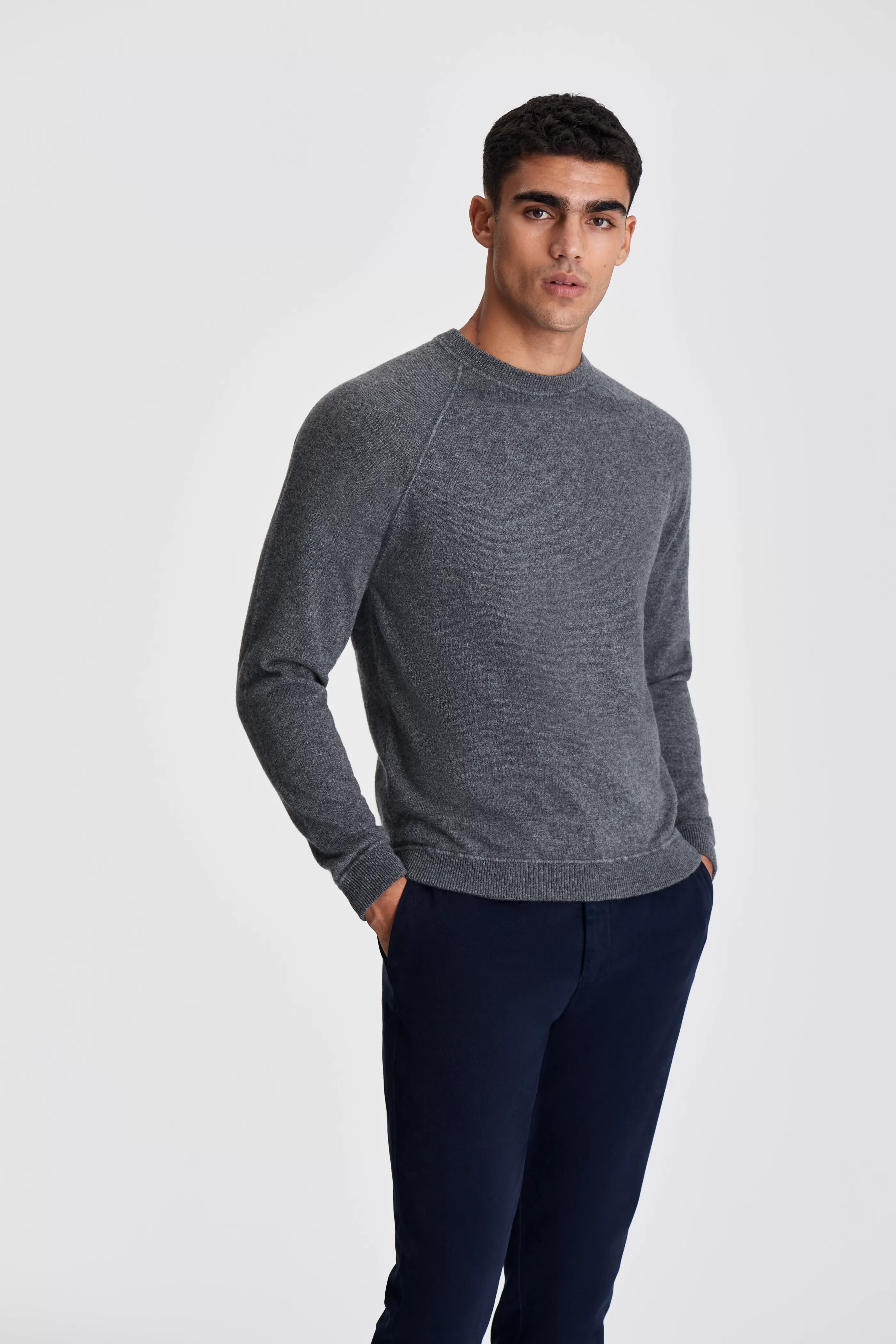 Thom Sweeney Cashmere Raglan Crew Neck Sweater