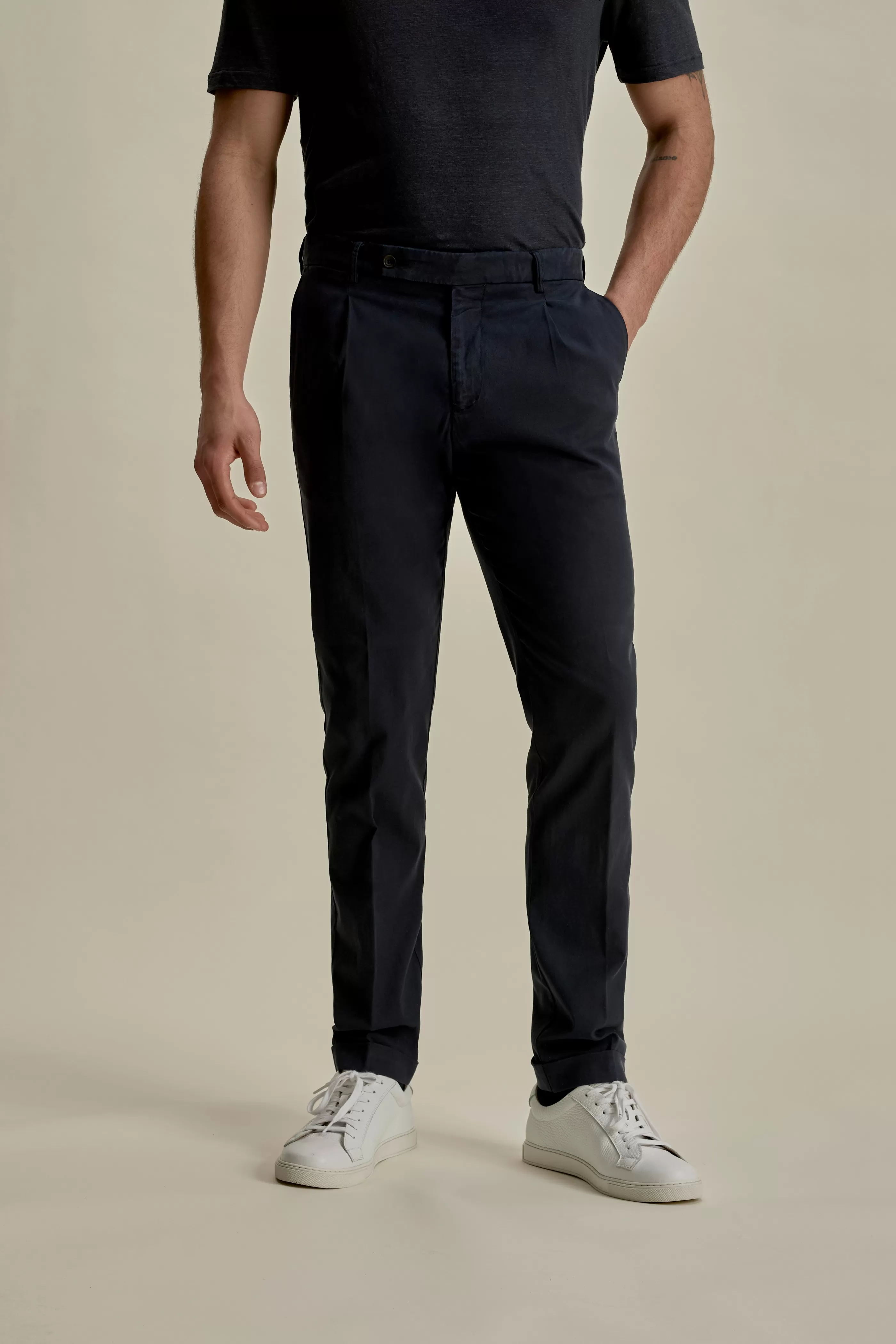Thom Sweeney Cotton Single Pleat Chinos
