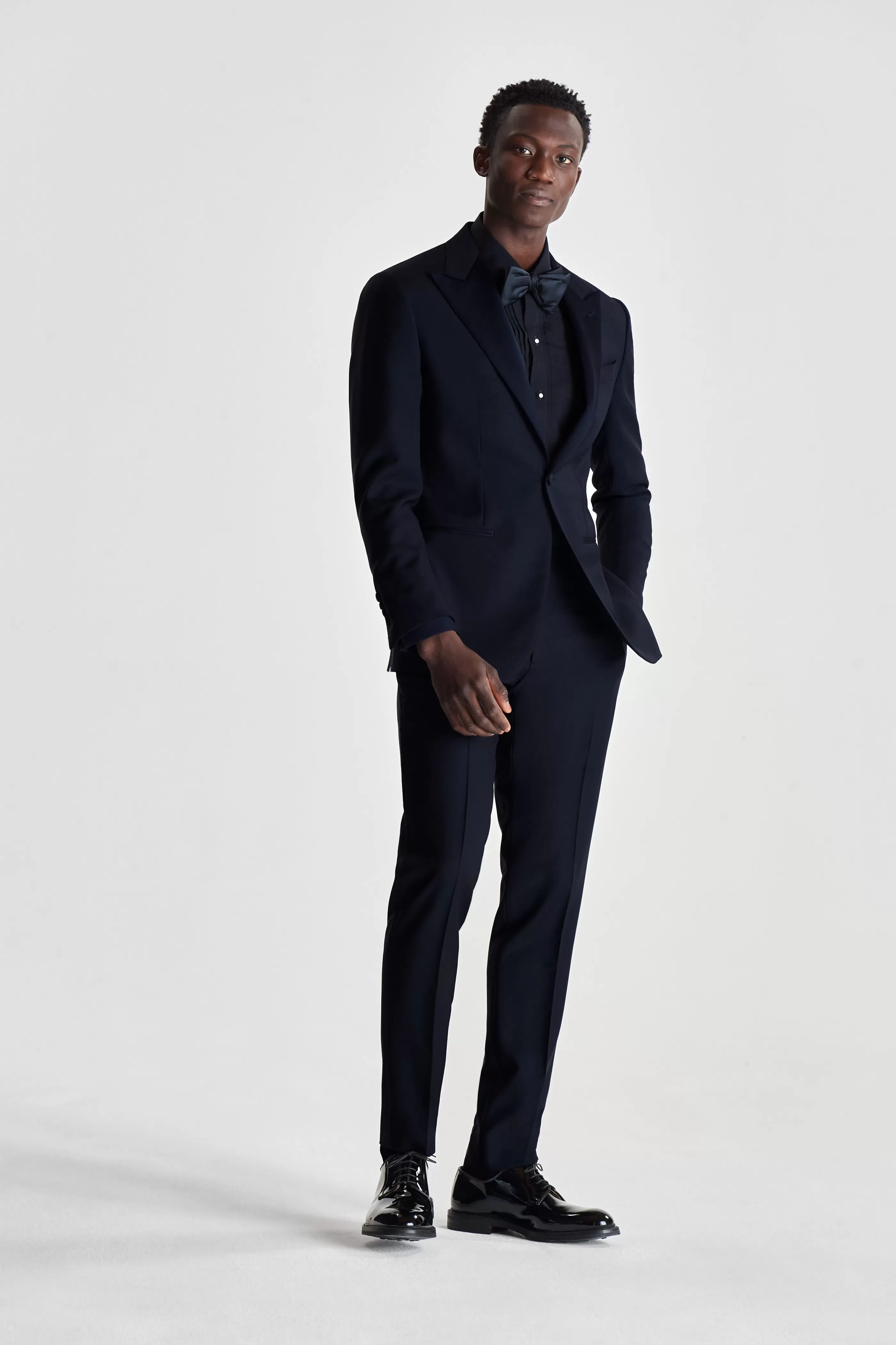 Thom Sweeney Peak Lapel Dinner Suit