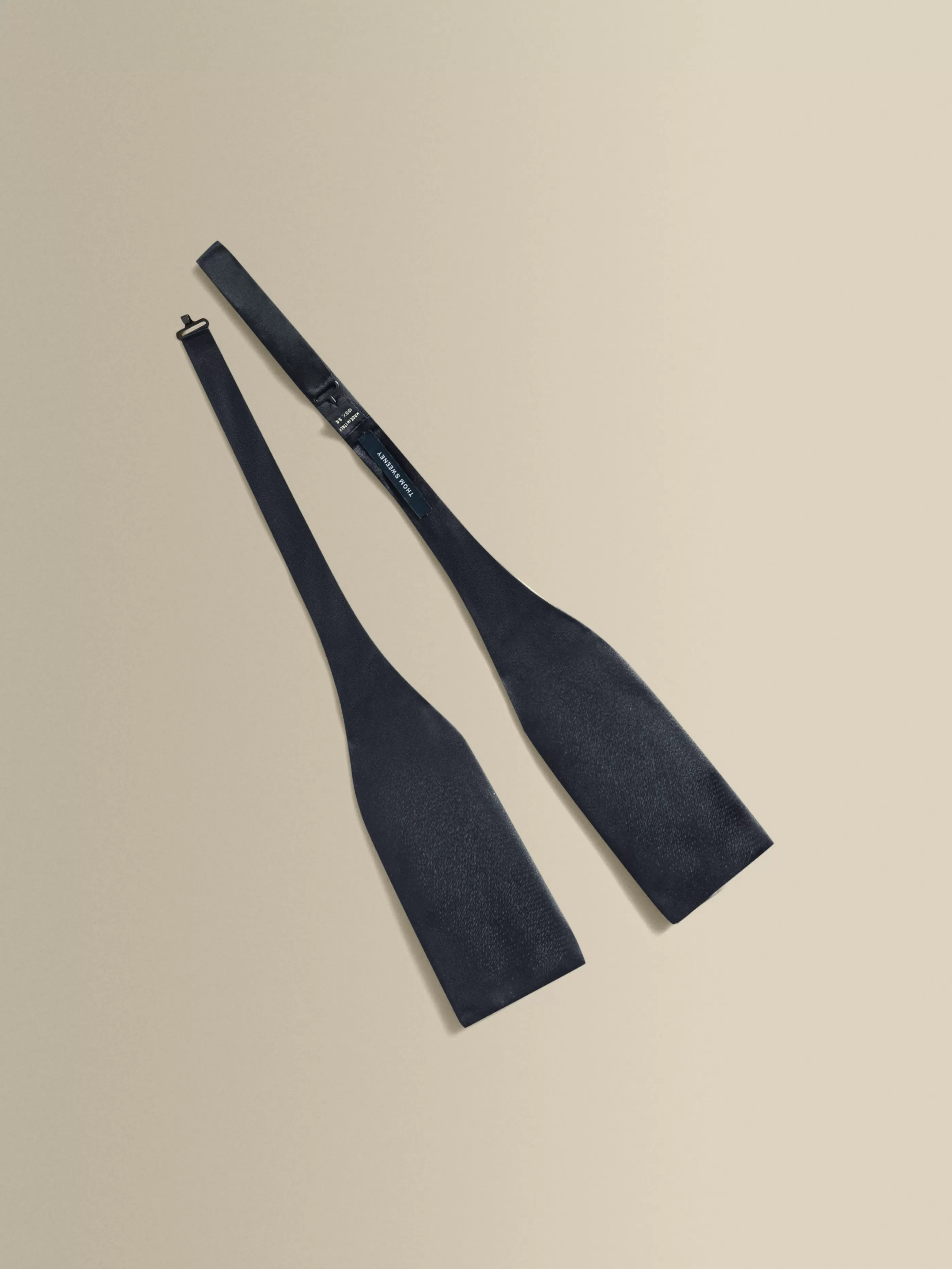 Thom Sweeney Silk Self Tie Bow Tie